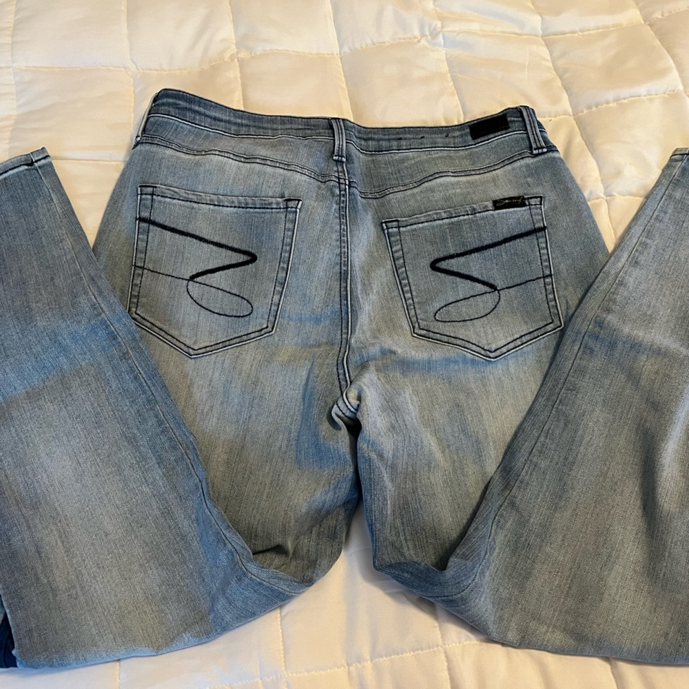 Seven stretch mid rise skinny